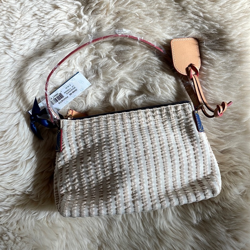 NWT Dooney & Bourke purse